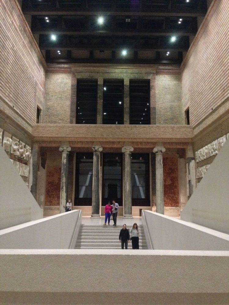 Allegretto Caffé im Neuen Museum